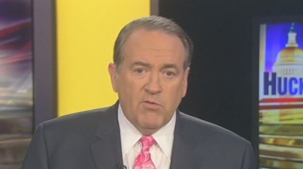 fox_huckabee_brain_dead_140105a-615x345